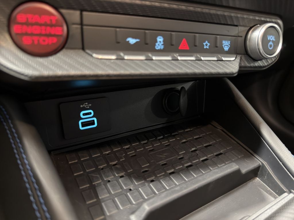 2024 Ford Mustang Dark Horse