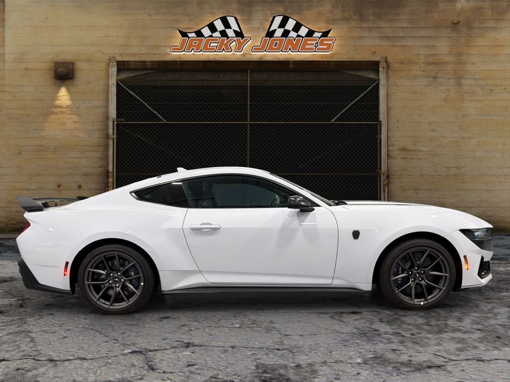 2024 Ford Mustang Dark Horse