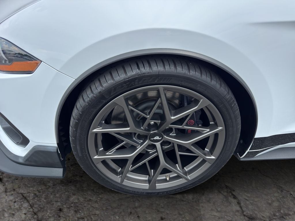 2022 Ford Mustang Mach 1