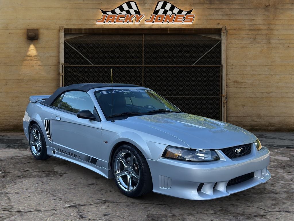 2003 Ford Mustang GT Deluxe