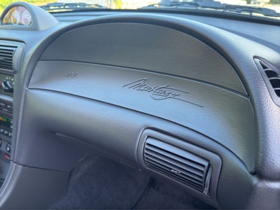 2003 Ford Mustang GT Deluxe