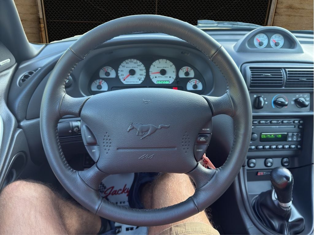 2003 Ford Mustang GT Deluxe