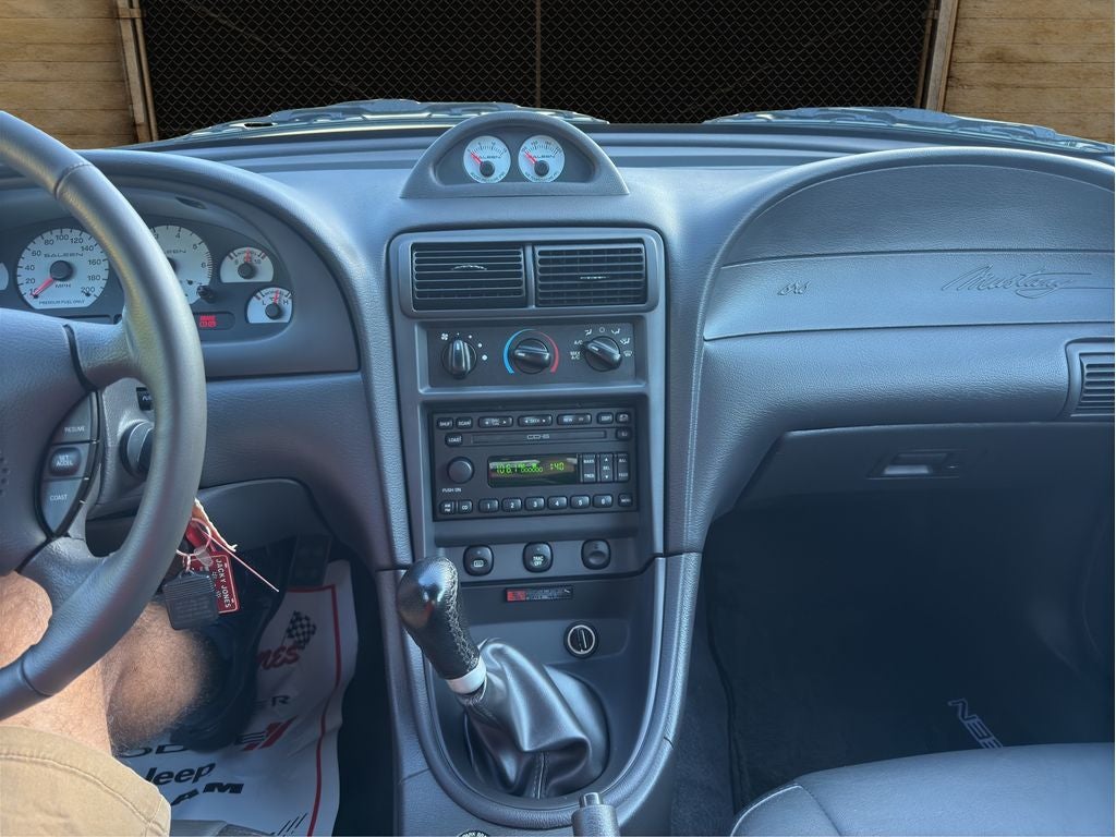 2003 Ford Mustang GT Deluxe