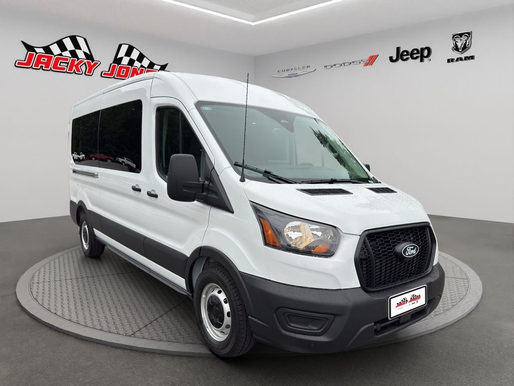 2026 Ford Transit Wagon XL