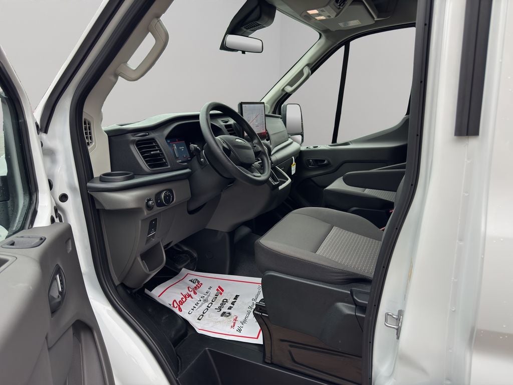 2026 Ford Transit Wagon XL