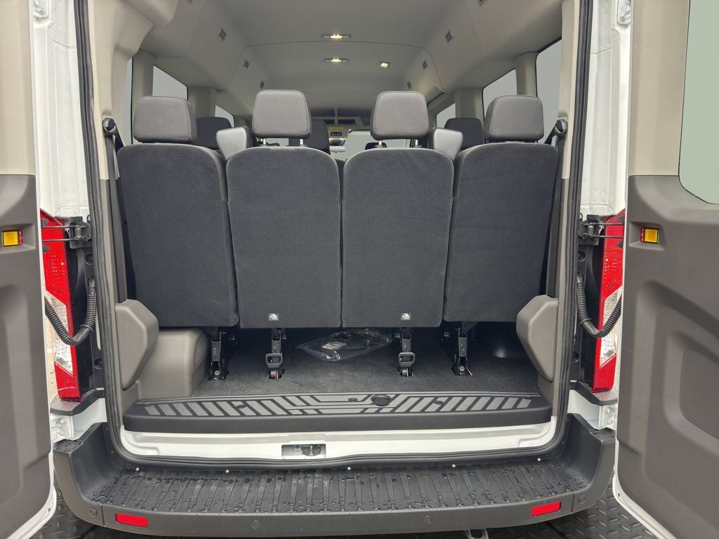 2026 Ford Transit Wagon XL