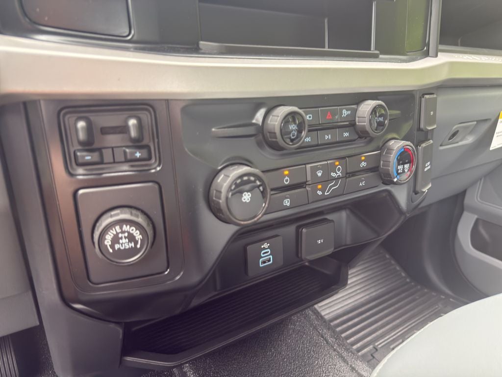 2025 Ford F-250 XL