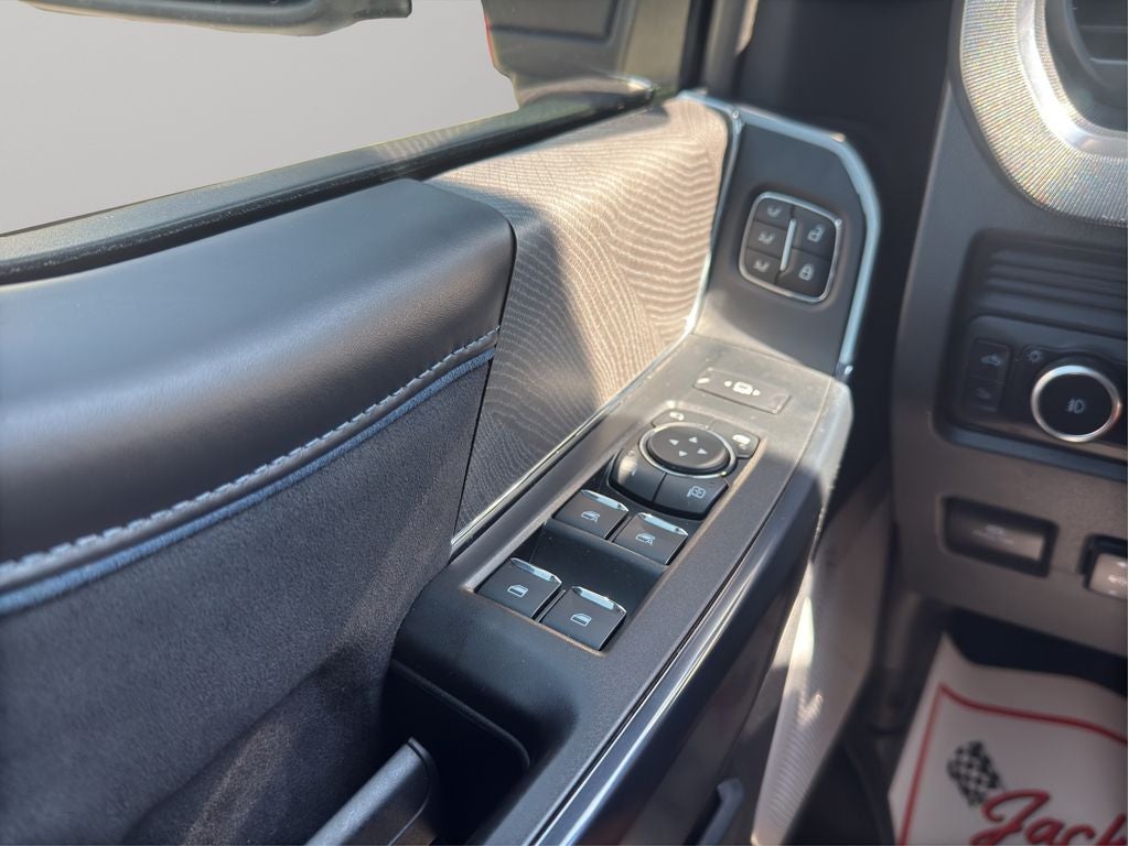 2025 Ford F-250 Platinum