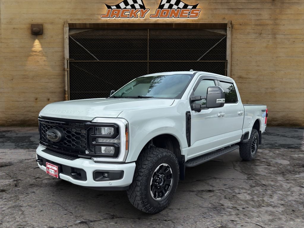 2025 Ford F-350 LARIAT
