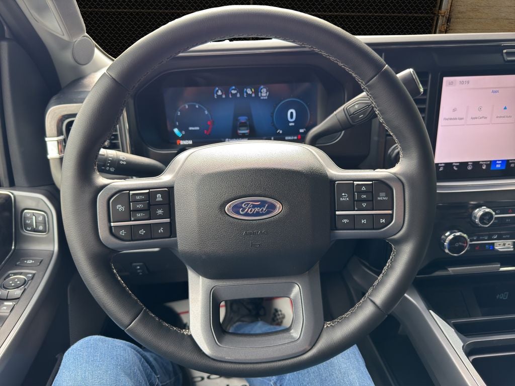 2025 Ford F-350 LARIAT