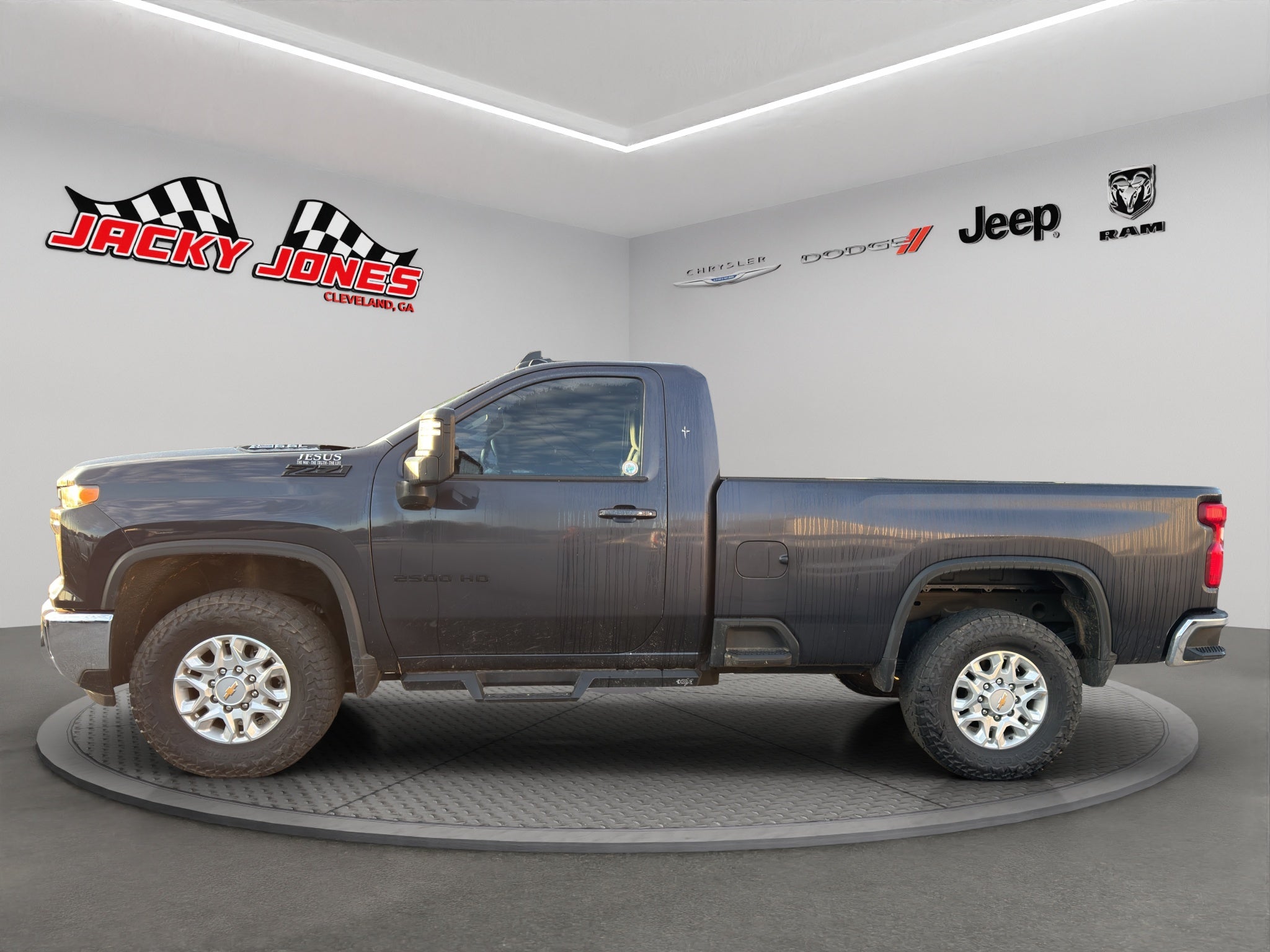 2024 Chevrolet Silverado LT