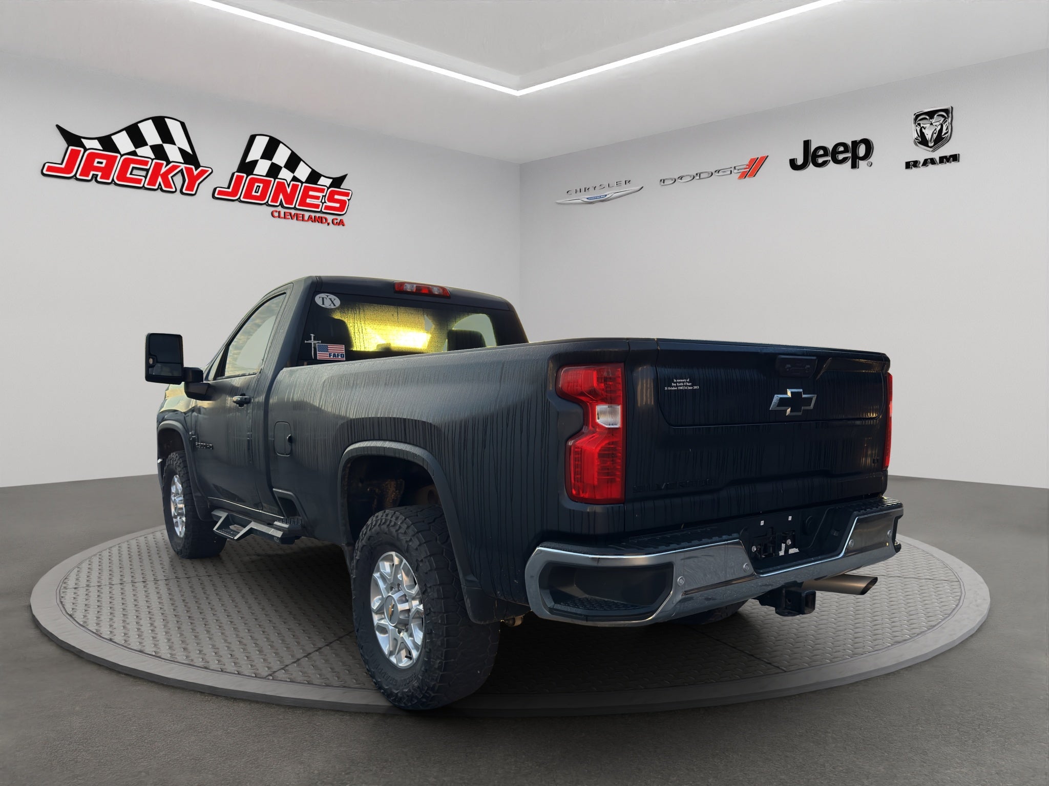 2024 Chevrolet Silverado LT