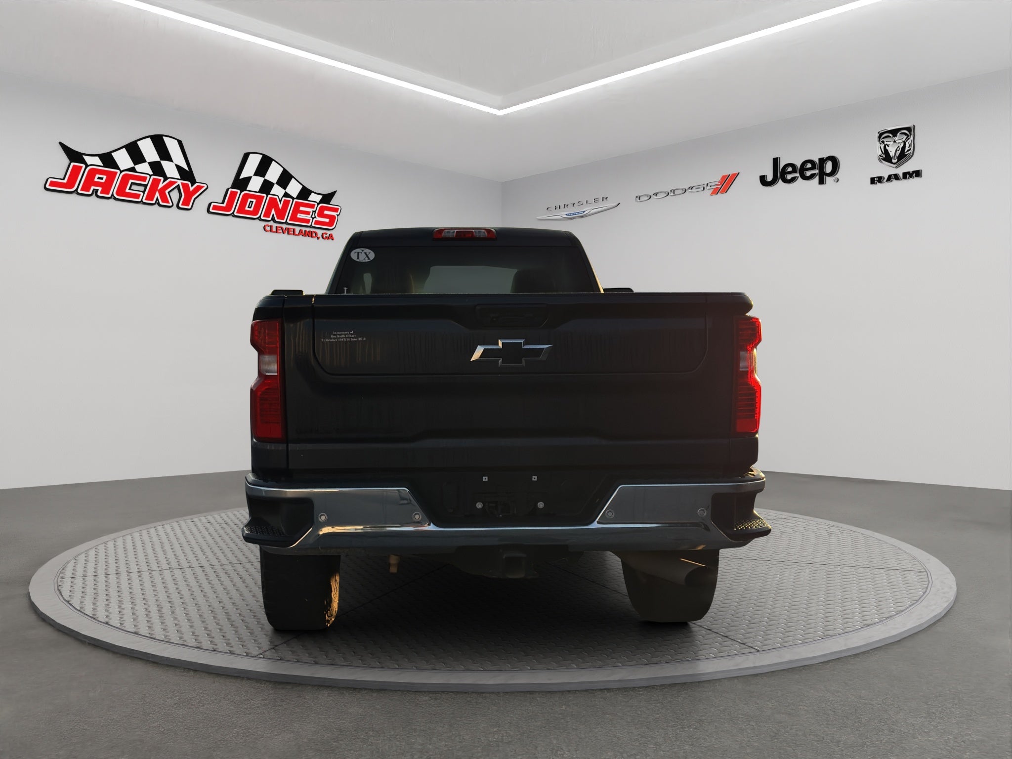 2024 Chevrolet Silverado LT