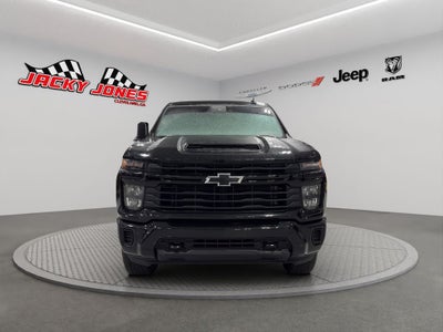 2024 Chevrolet Silverado Custom