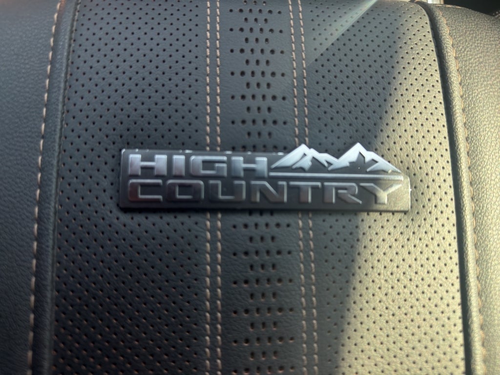 2024 Chevrolet Silverado High Country