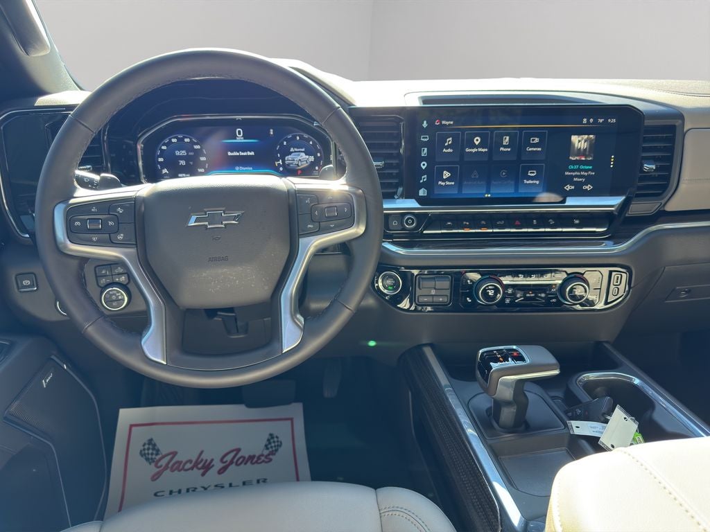 2025 Chevrolet Silverado RST