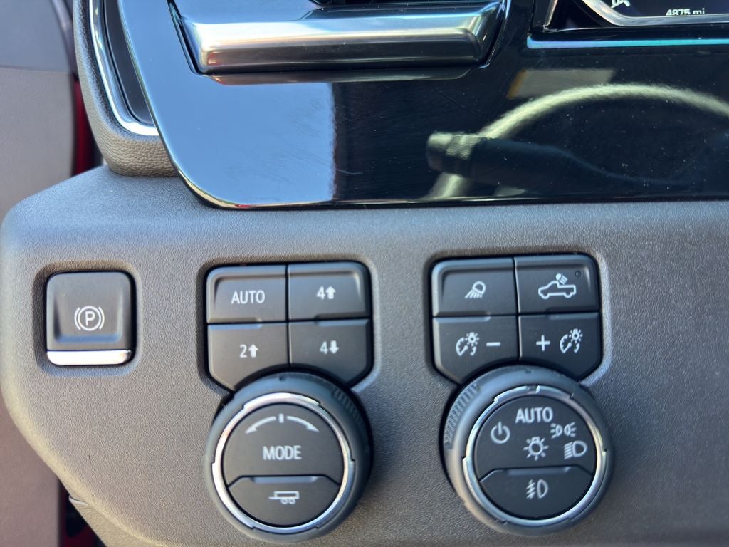 2025 Chevrolet Silverado RST