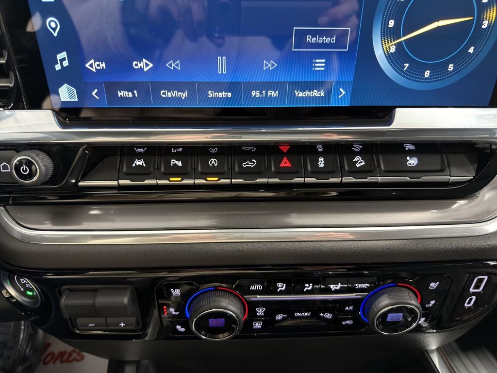 2025 Chevrolet Silverado High Country