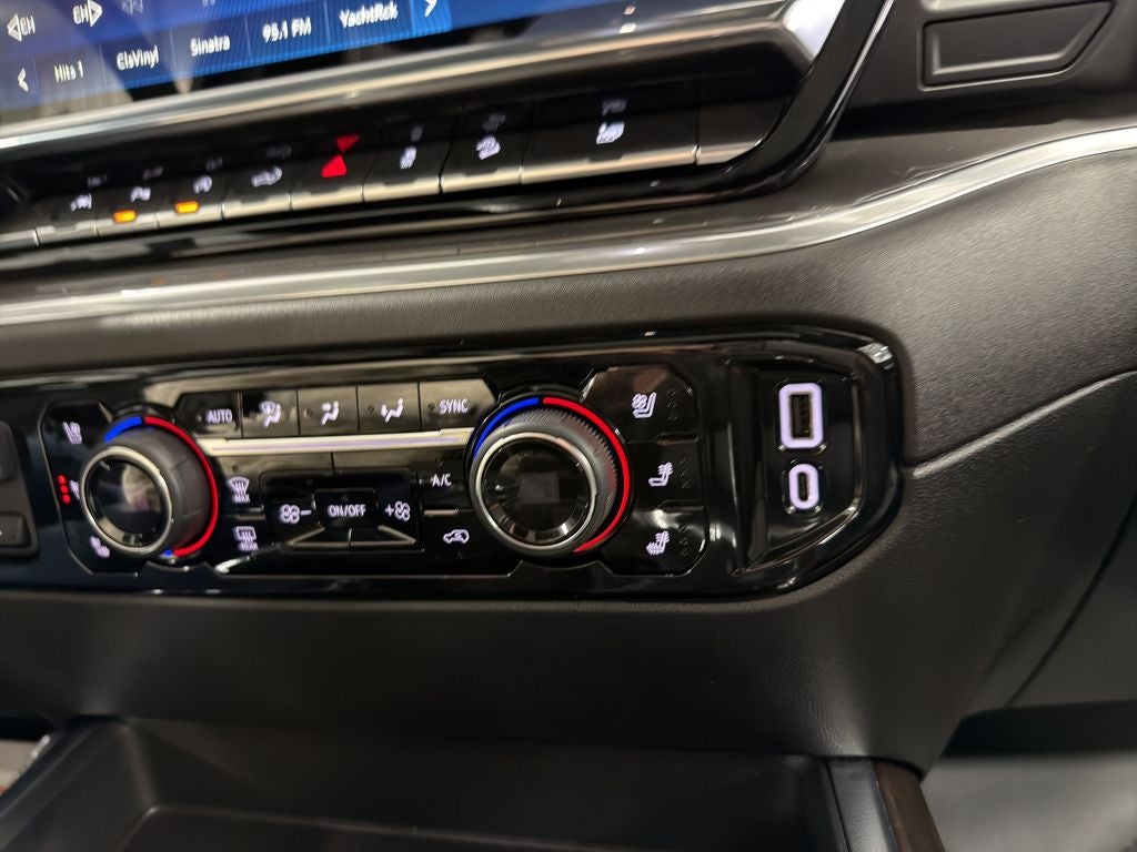 2025 Chevrolet Silverado High Country