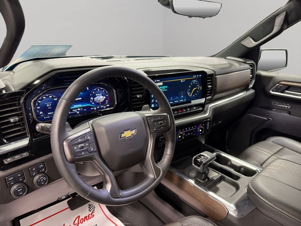 2025 Chevrolet Silverado High Country