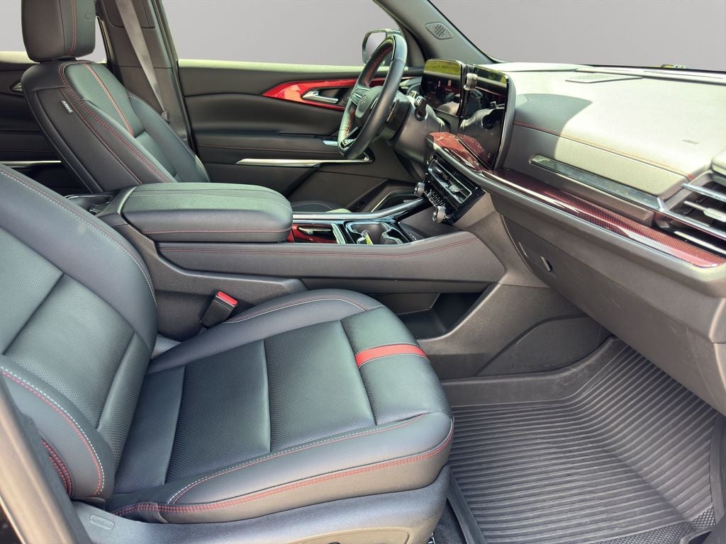 2024 Chevrolet Traverse AWD RS
