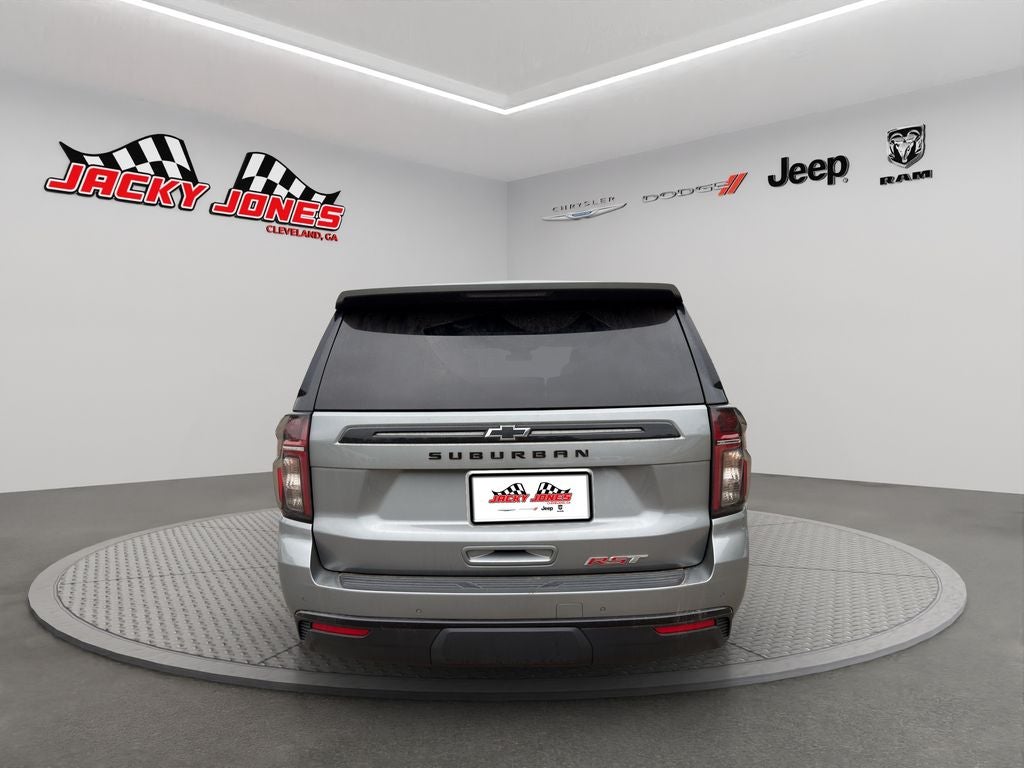 2023 Chevrolet Suburban RST