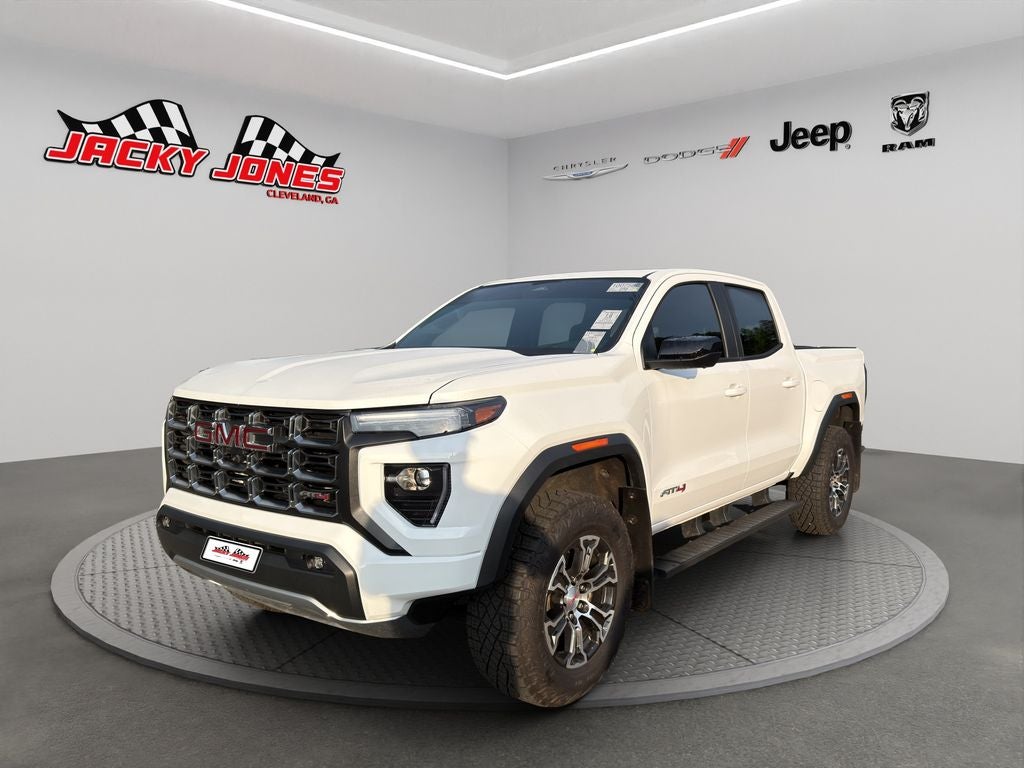 2024 GMC Canyon 4WD AT4
