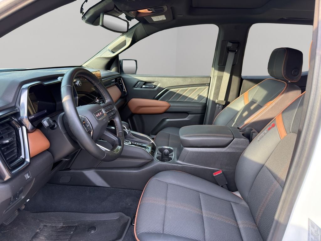 2024 GMC Canyon 4WD AT4