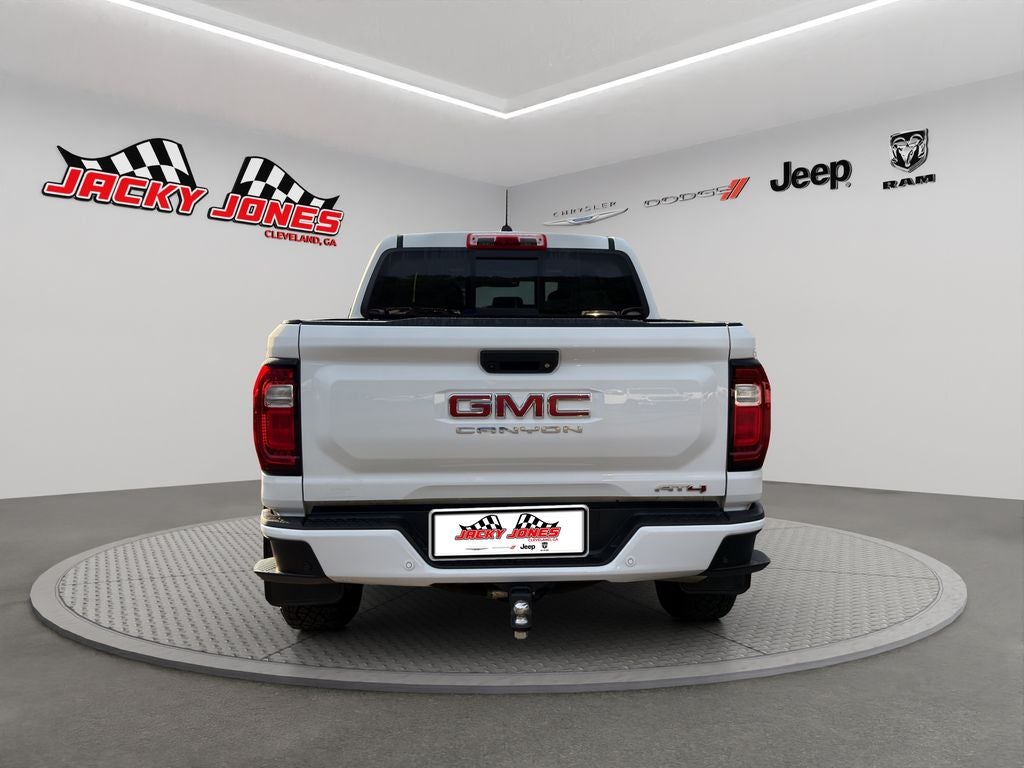 2024 GMC Canyon 4WD AT4