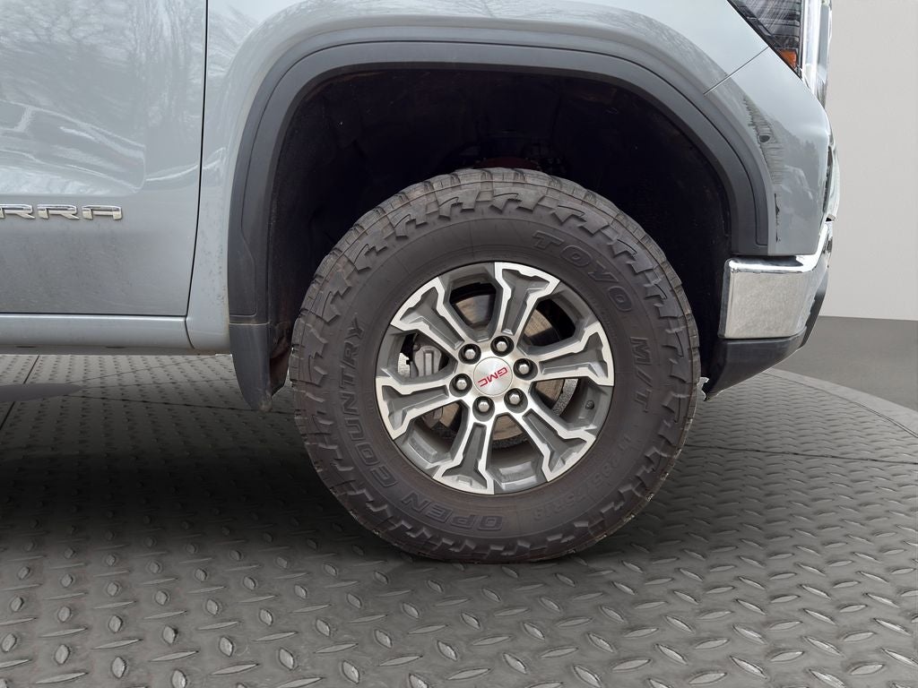 2024 GMC Sierra SLE