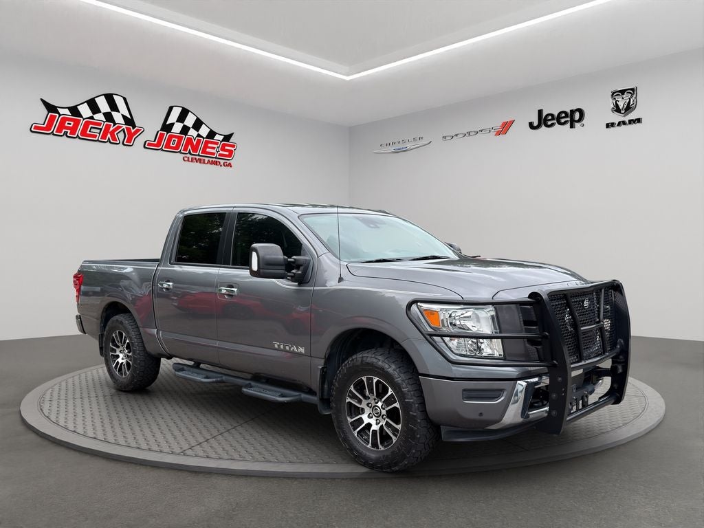 2021 Nissan Titan SV