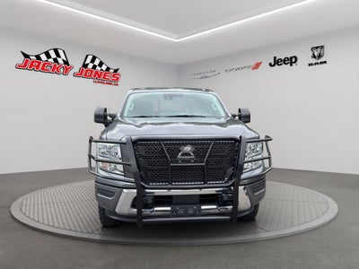2021 Nissan Titan SV