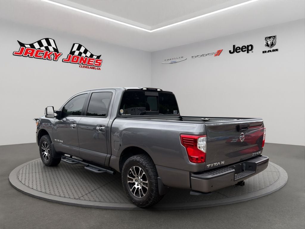 2021 Nissan Titan SV