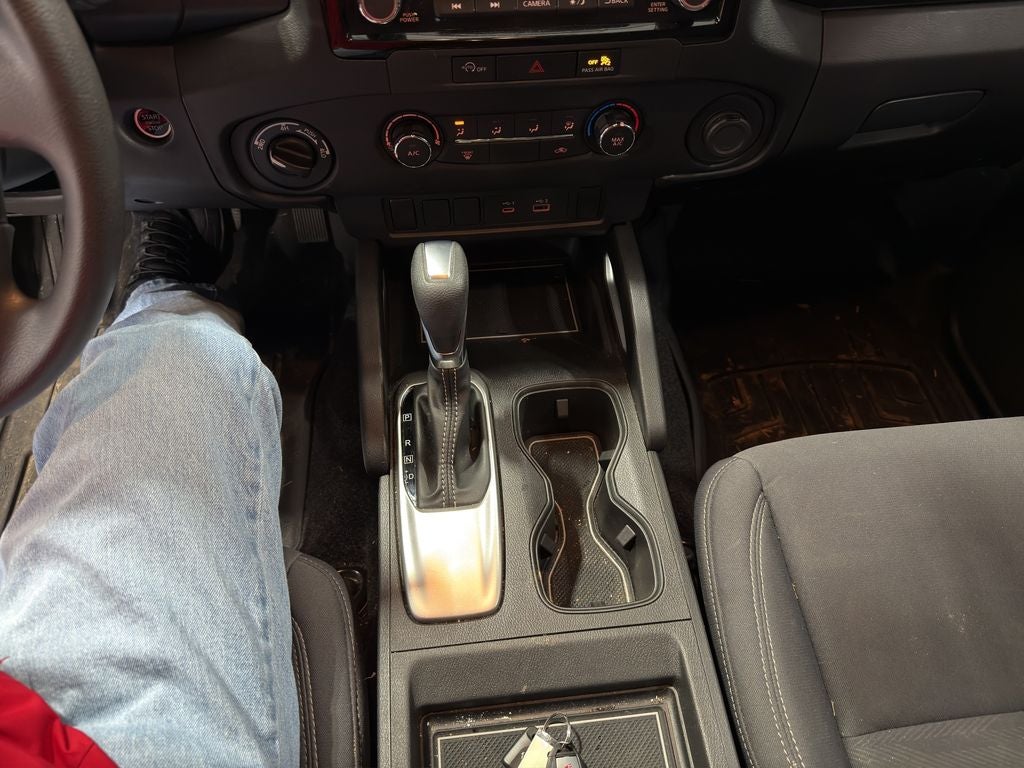 2023 Nissan Frontier SV