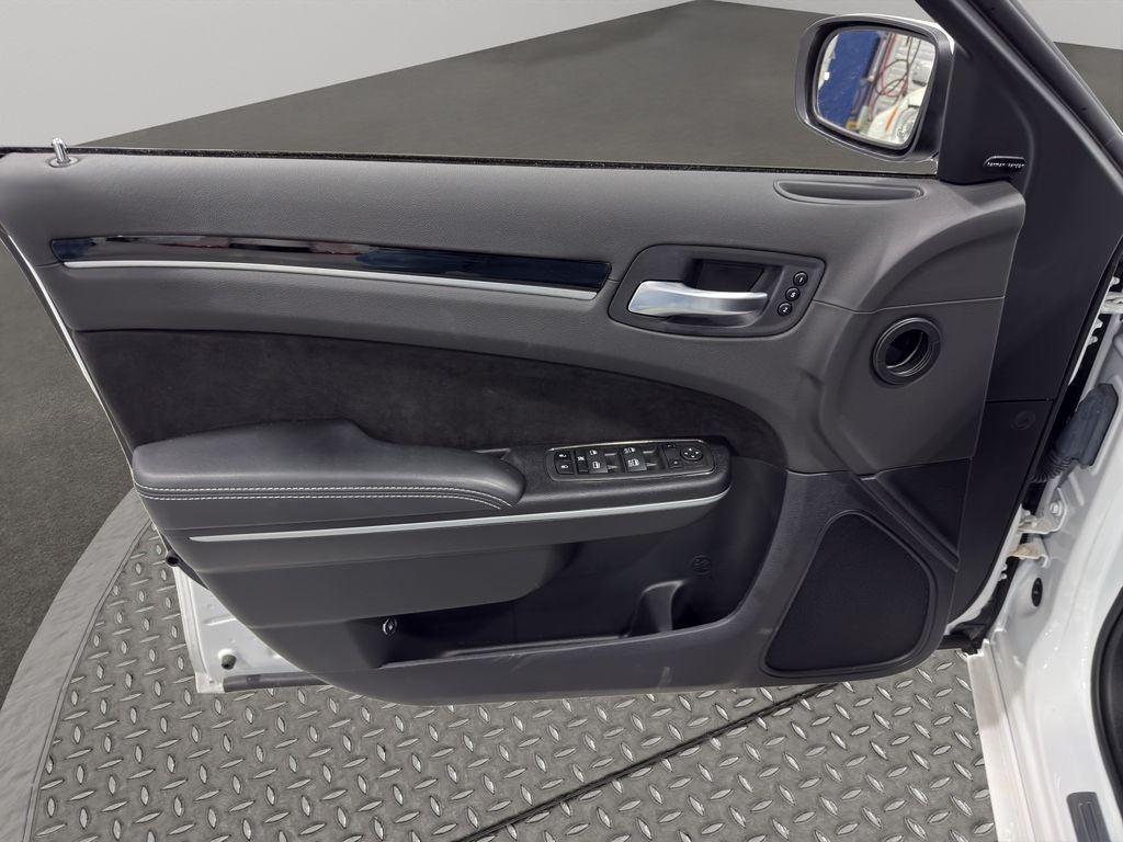 2023 Chrysler 300C 300C