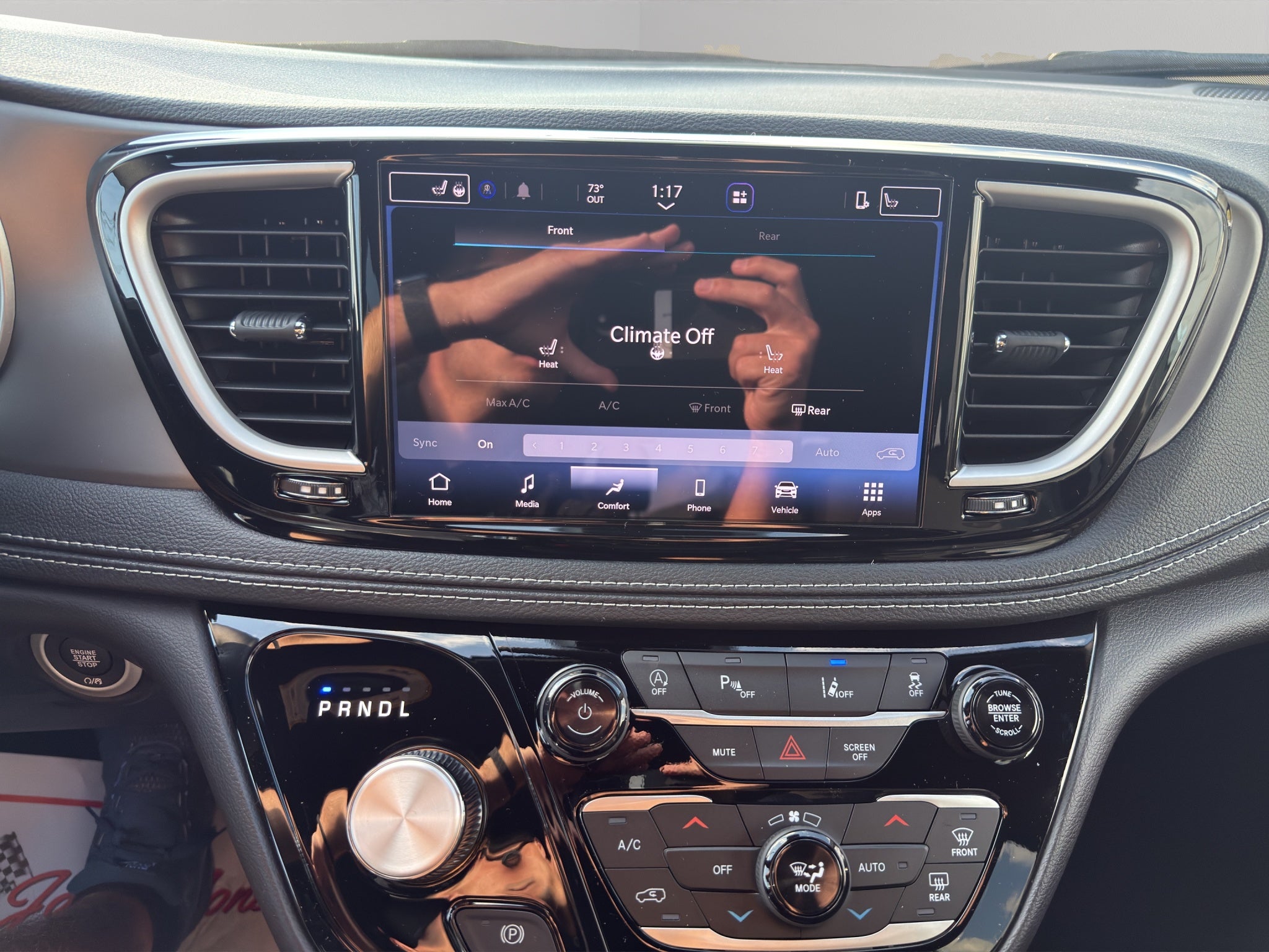 2027 Chrysler Pacifica Select
