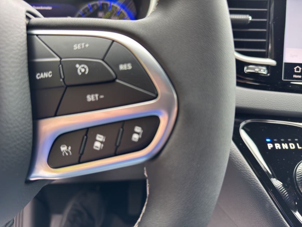 2026 Chrysler Voyager LX
