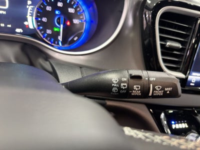 2026 Chrysler Voyager LX