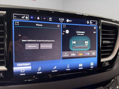 2026 Chrysler Voyager LX