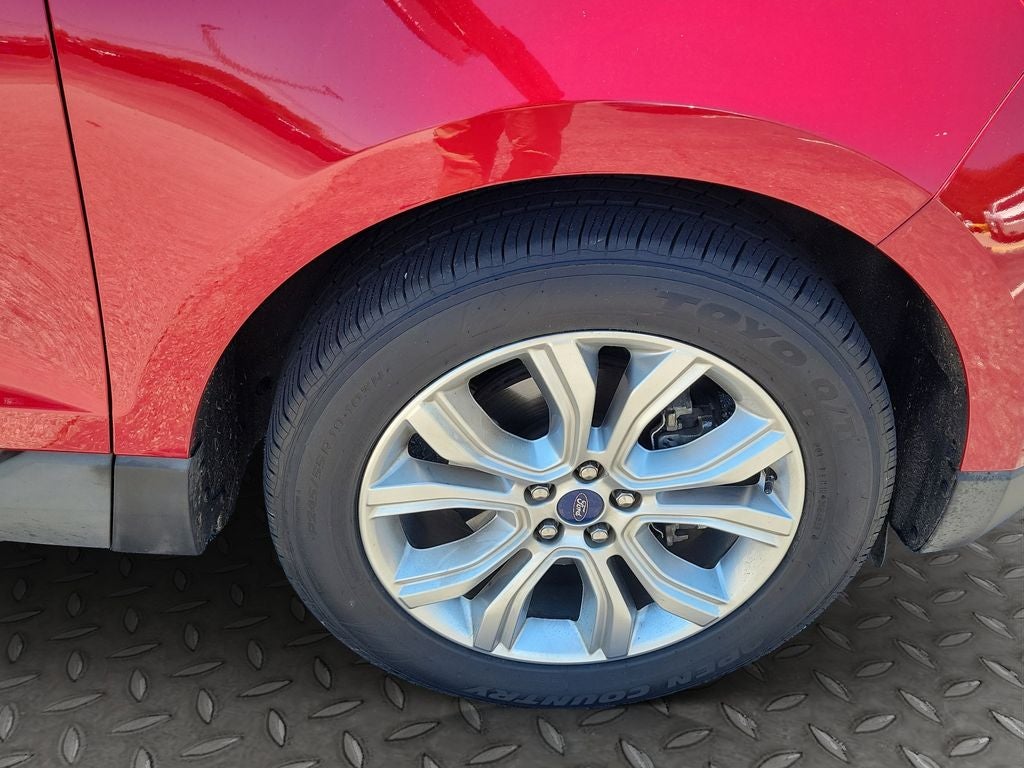 2020 Ford Edge Titanium