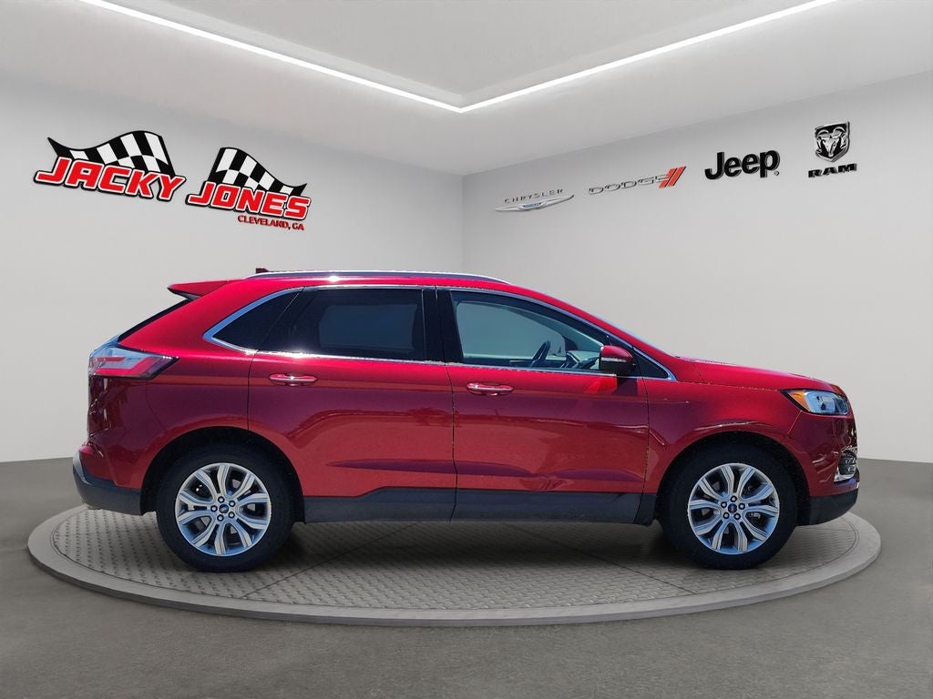 2020 Ford Edge Titanium