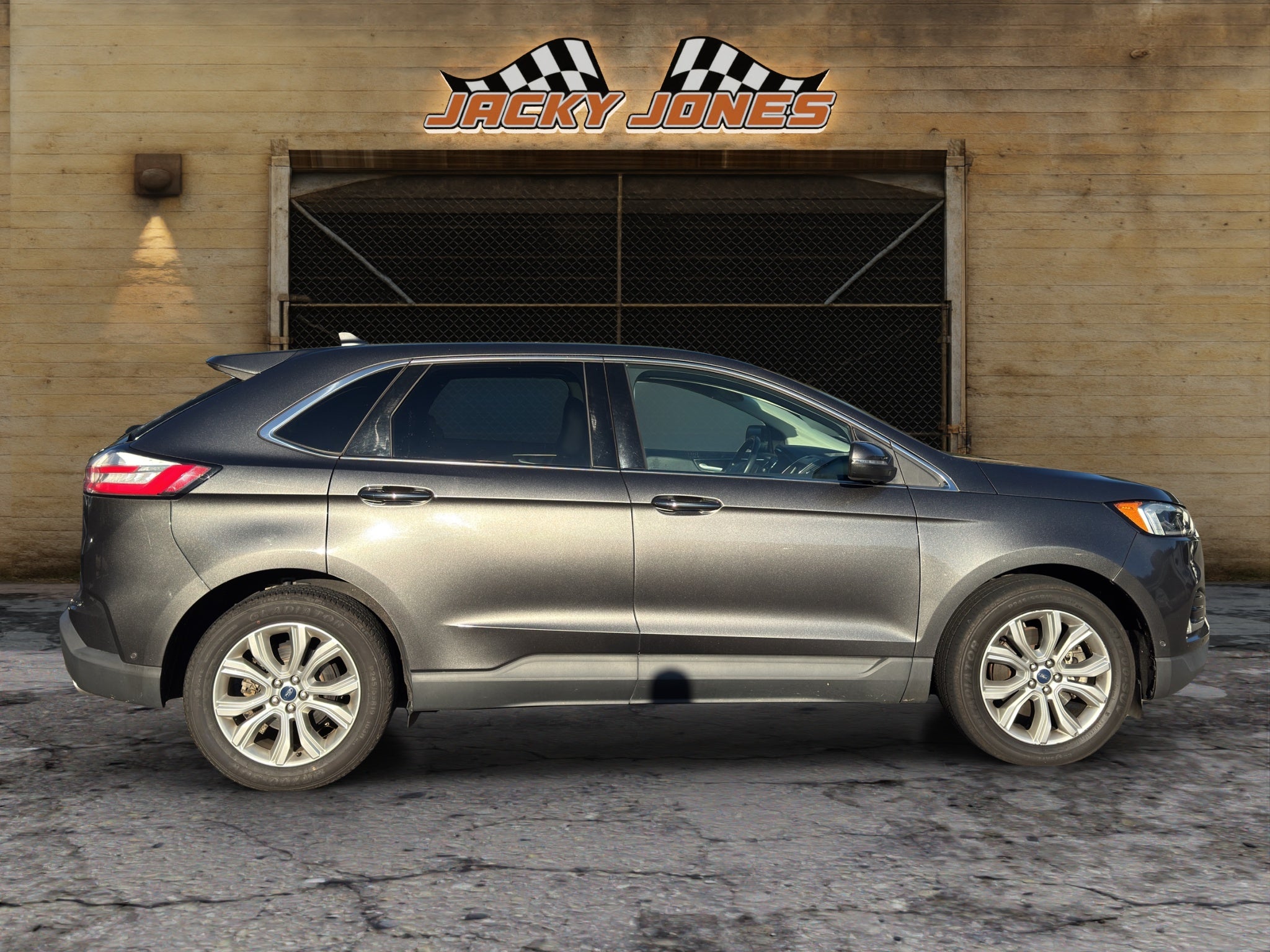 2020 Ford Edge Titanium
