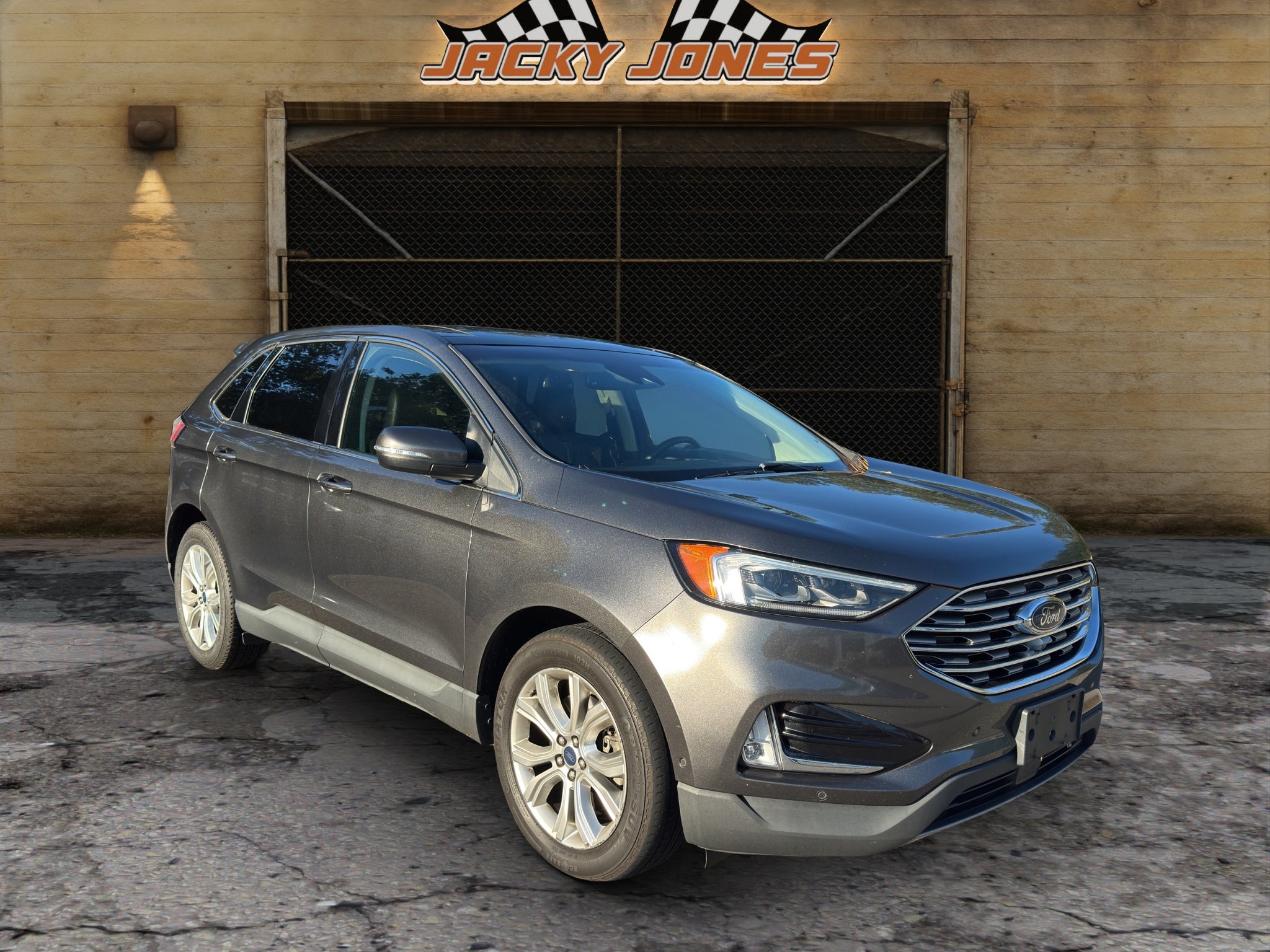 2020 Ford Edge Titanium