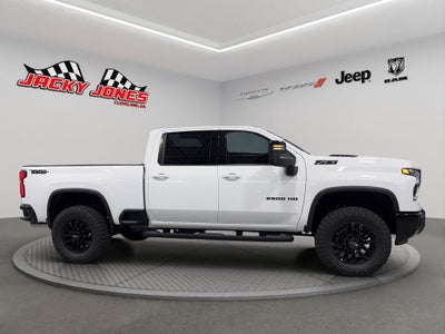 2025 Chevrolet Silverado LTZ