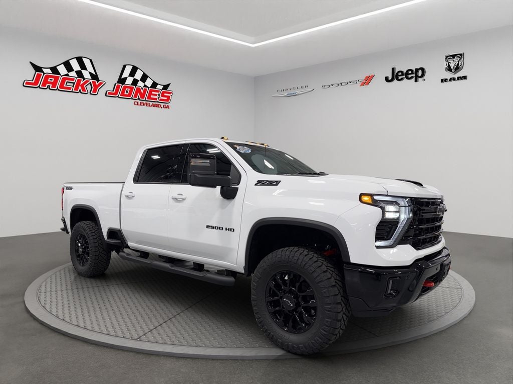 2025 Chevrolet Silverado LTZ