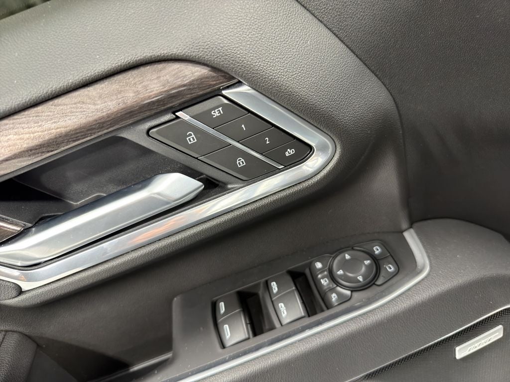 2025 Chevrolet Silverado LTZ