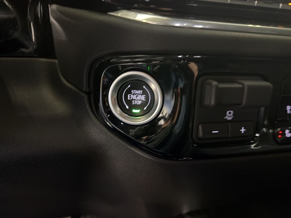 2025 Chevrolet Silverado LTZ