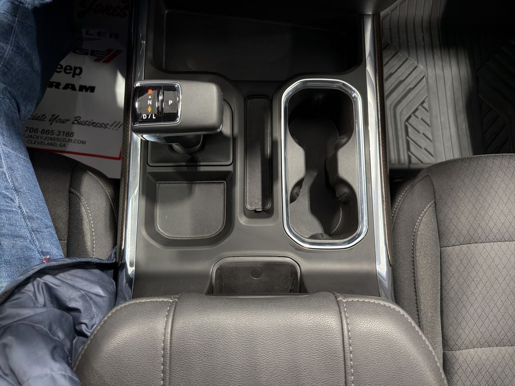 2025 Chevrolet Silverado RST