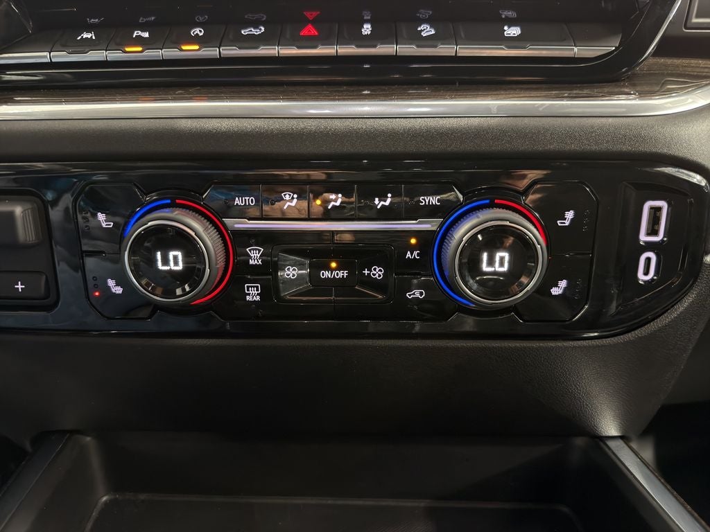 2025 Chevrolet Silverado RST