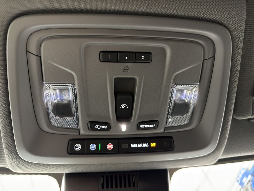 2025 Chevrolet Silverado RST